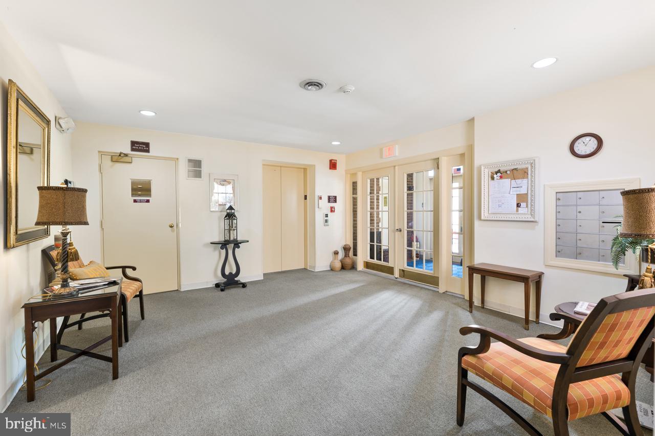 820 Sunken Road, Unit 9 Fredericksburg, VA 22401 - Photo 8 of 41 Elevator on level 1/Entry way