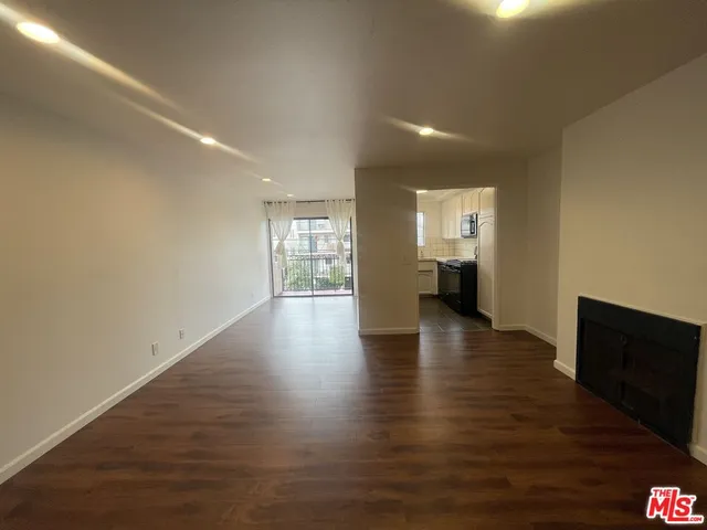 $2,000 | 1338 North Sierra Bonita Avenue, Unit 102, West Hollywood, CA 90046