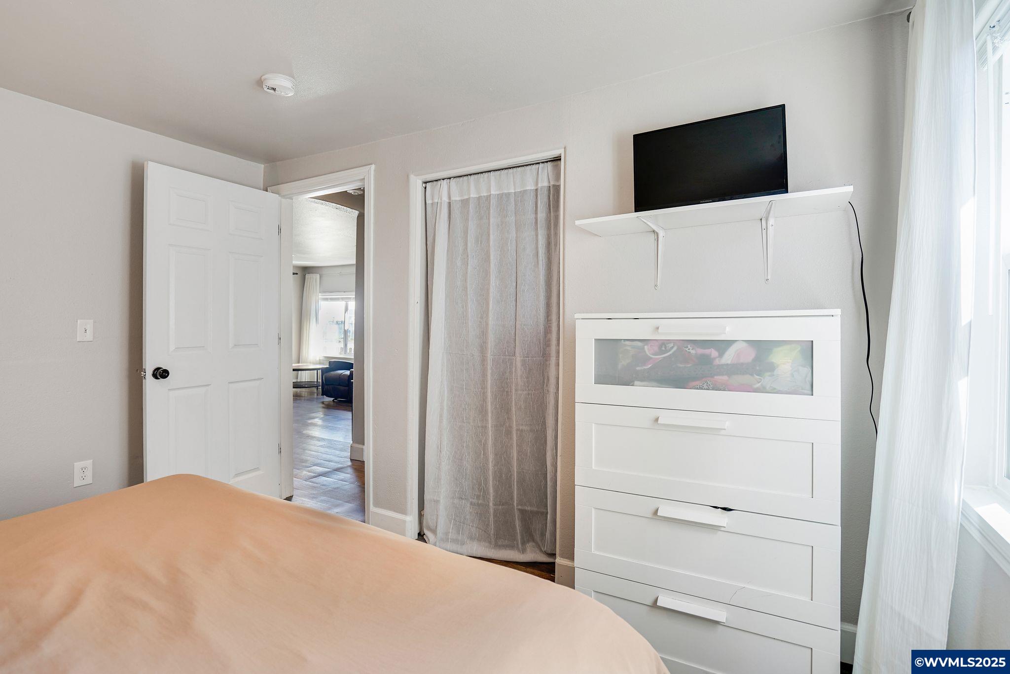 321 Southeast Davis Street Dallas, OR 97338 - Photo 16 of 26 Gallery Image 16