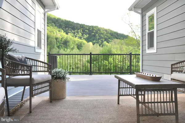 $775,000 | 628 Black Bear Road, Maurertown, VA 22644