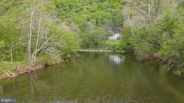 $795,000 | 628 Black Bear Road, Maurertown, VA 22644