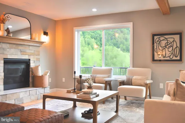 $795,000 | 628 Black Bear Road, Maurertown, VA 22644