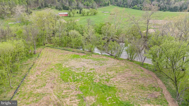 $795,000 | 628 Black Bear Road, Maurertown, VA 22644