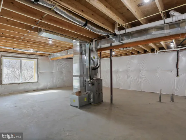 $795,000 | 628 Black Bear Road, Maurertown, VA 22644