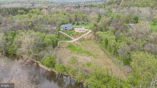 $795,000 | 628 Black Bear Road, Maurertown, VA 22644