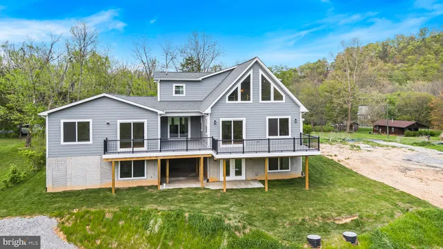 $795,000 | 628 Black Bear Road, Maurertown, VA 22644