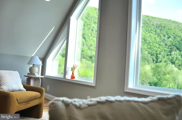 $795,000 | 628 Black Bear Road, Maurertown, VA 22644