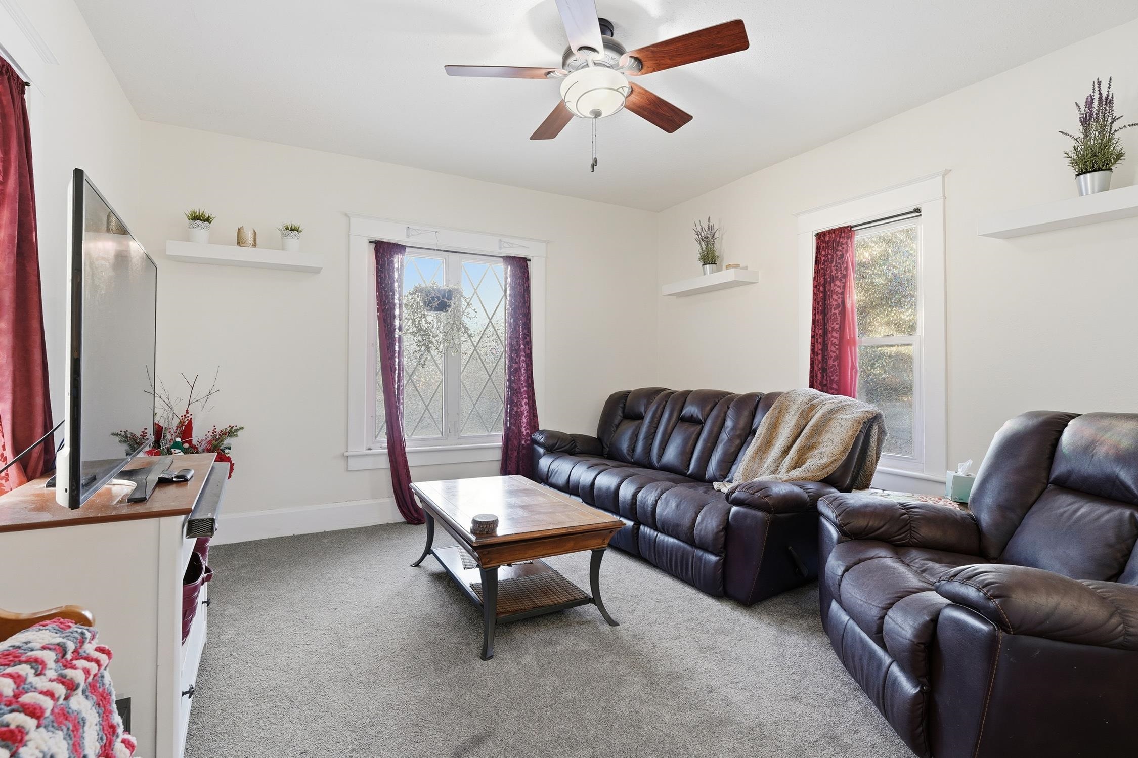 204 Linden Street Fort Atkinson, WI 53538 - Photo 7 of 33