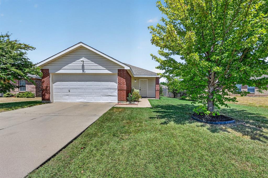 1509 Castle Ridge Road Fort Worth, TX 76140 - Photo 1 of 23 Gallery Image 1