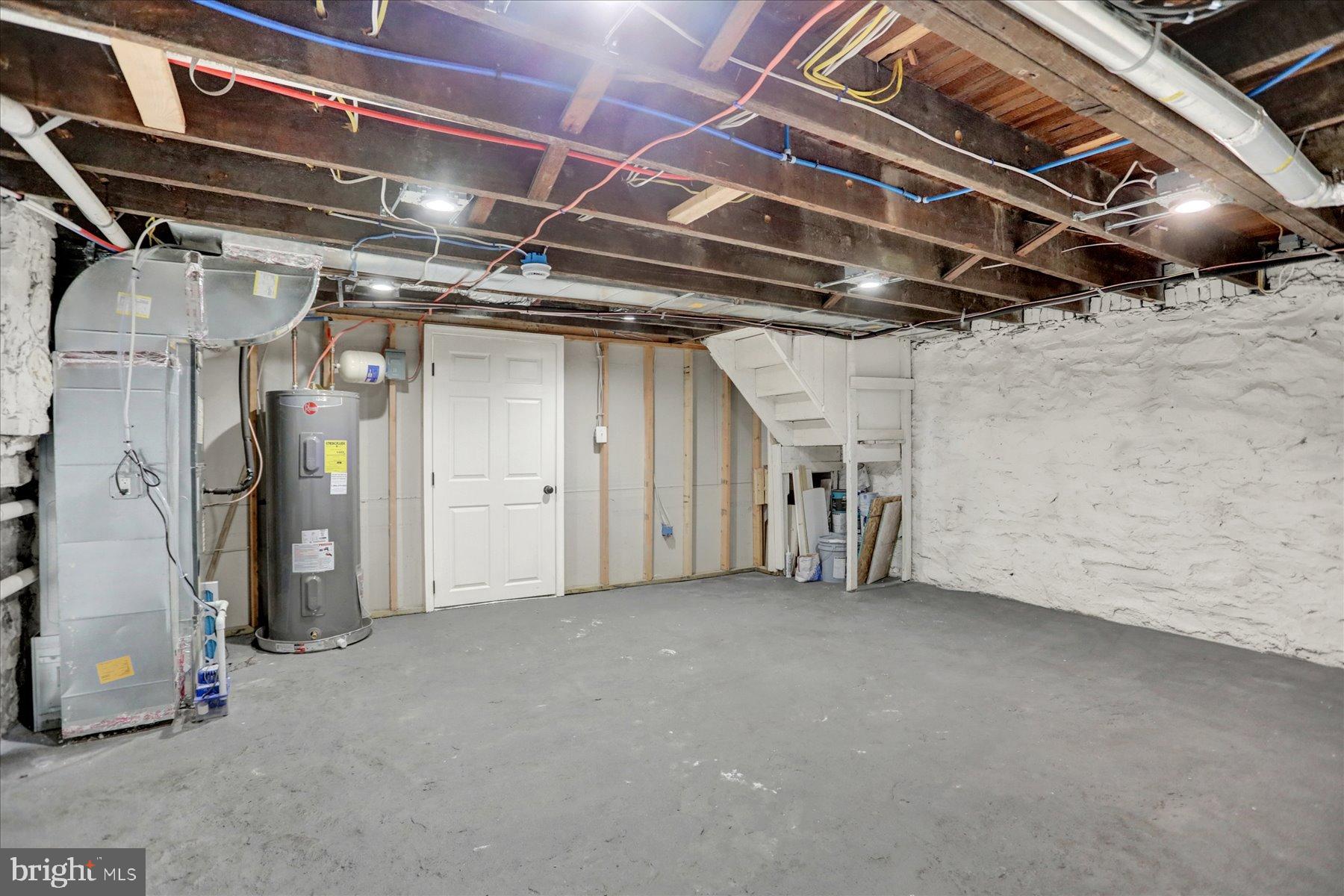 2920 Brighton Street Baltimore, MD 21216 - Photo 30 of 32 a view of empty room