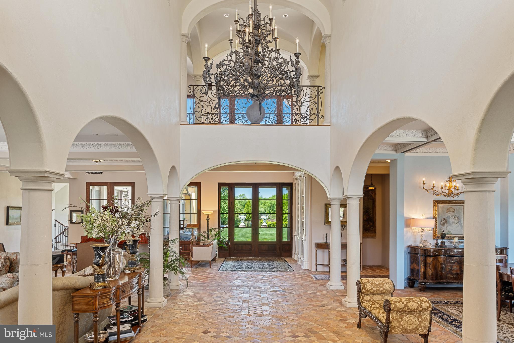 13320 Signal Tree Lane Potomac, MD 20854 - Photo 14 of 143 Grand Entrance Drenched in Natural Light