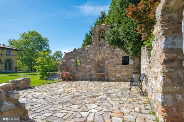 $9,950,000 | 13320 Signal Tree Lane, Potomac, MD 20854