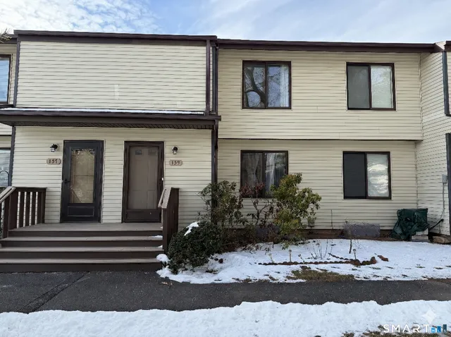 $2,500 | 155 Cottonwood Road, Unit 155, Newington, CT 06111