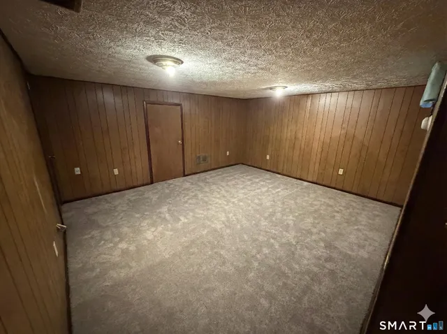 $2,500 | 155 Cottonwood Road, Unit 155, Newington, CT 06111