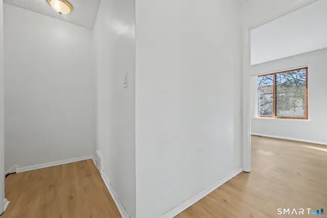 $2,500 | 155 Cottonwood Road, Unit 155, Newington, CT 06111