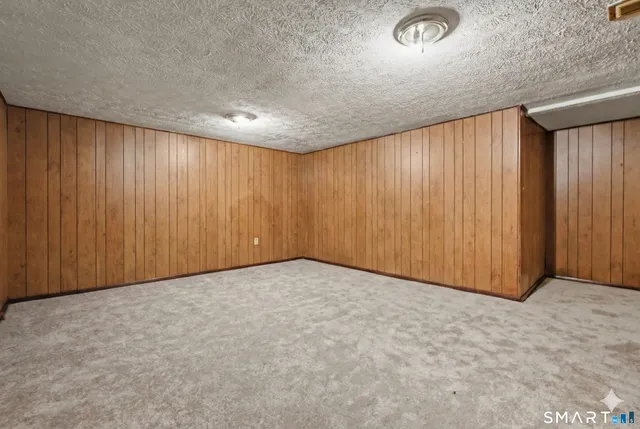 $2,500 | 155 Cottonwood Road, Unit 155, Newington, CT 06111