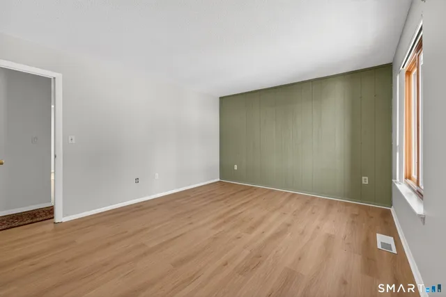 $2,500 | 155 Cottonwood Road, Unit 155, Newington, CT 06111