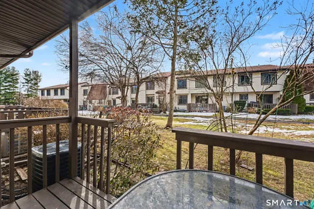 $2,500 | 155 Cottonwood Road, Unit 155, Newington, CT 06111