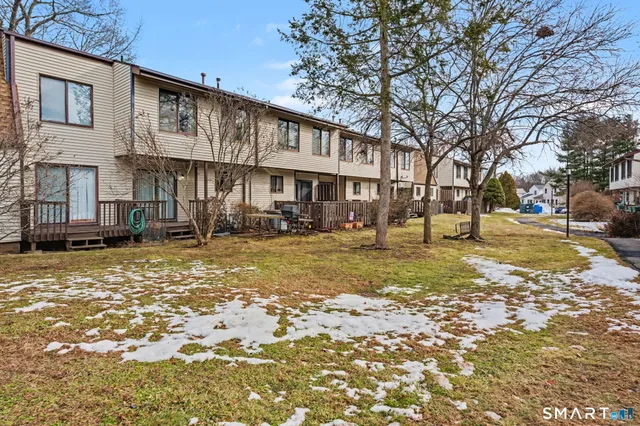 $2,500 | 155 Cottonwood Road, Unit 155, Newington, CT 06111