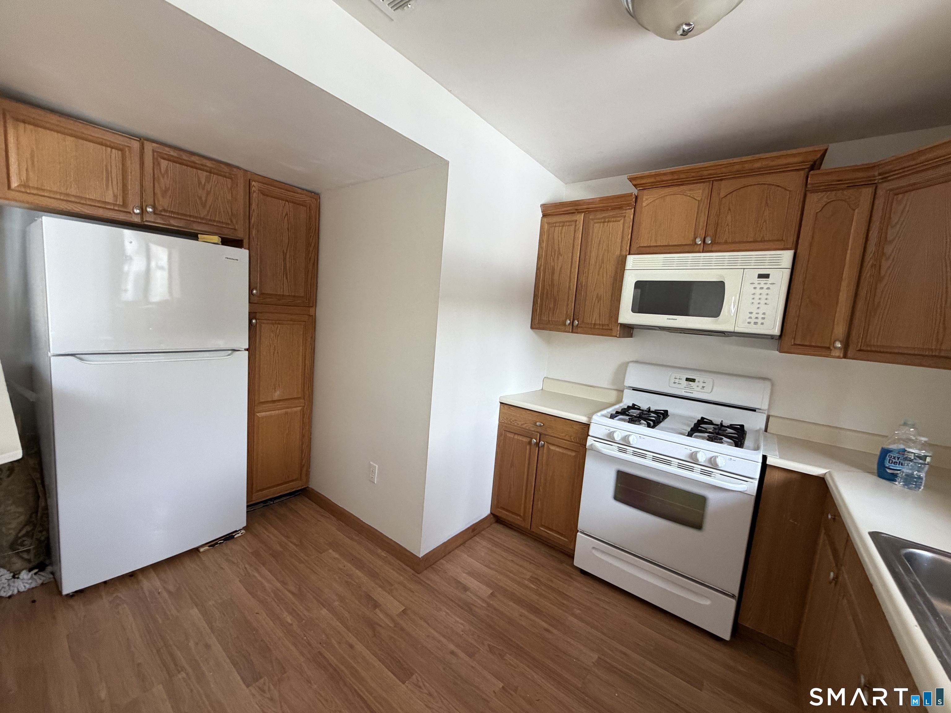 155 Cottonwood Road, Unit 155 Newington, CT 06111 - Photo 3 of 13