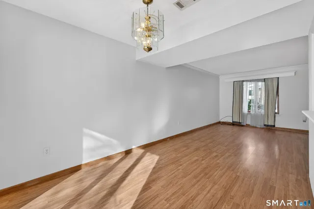 $2,500 | 155 Cottonwood Road, Unit 155, Newington, CT 06111