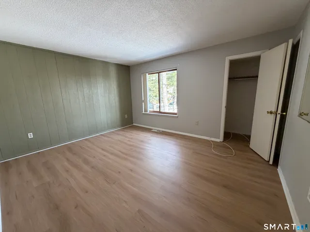 $2,500 | 155 Cottonwood Road, Unit 155, Newington, CT 06111