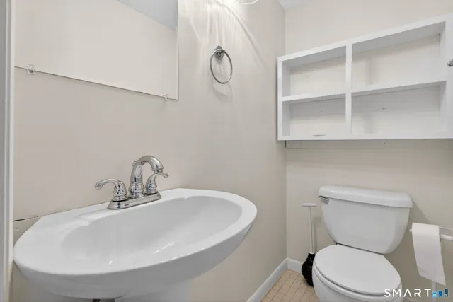 $2,500 | 155 Cottonwood Road, Unit 155, Newington, CT 06111