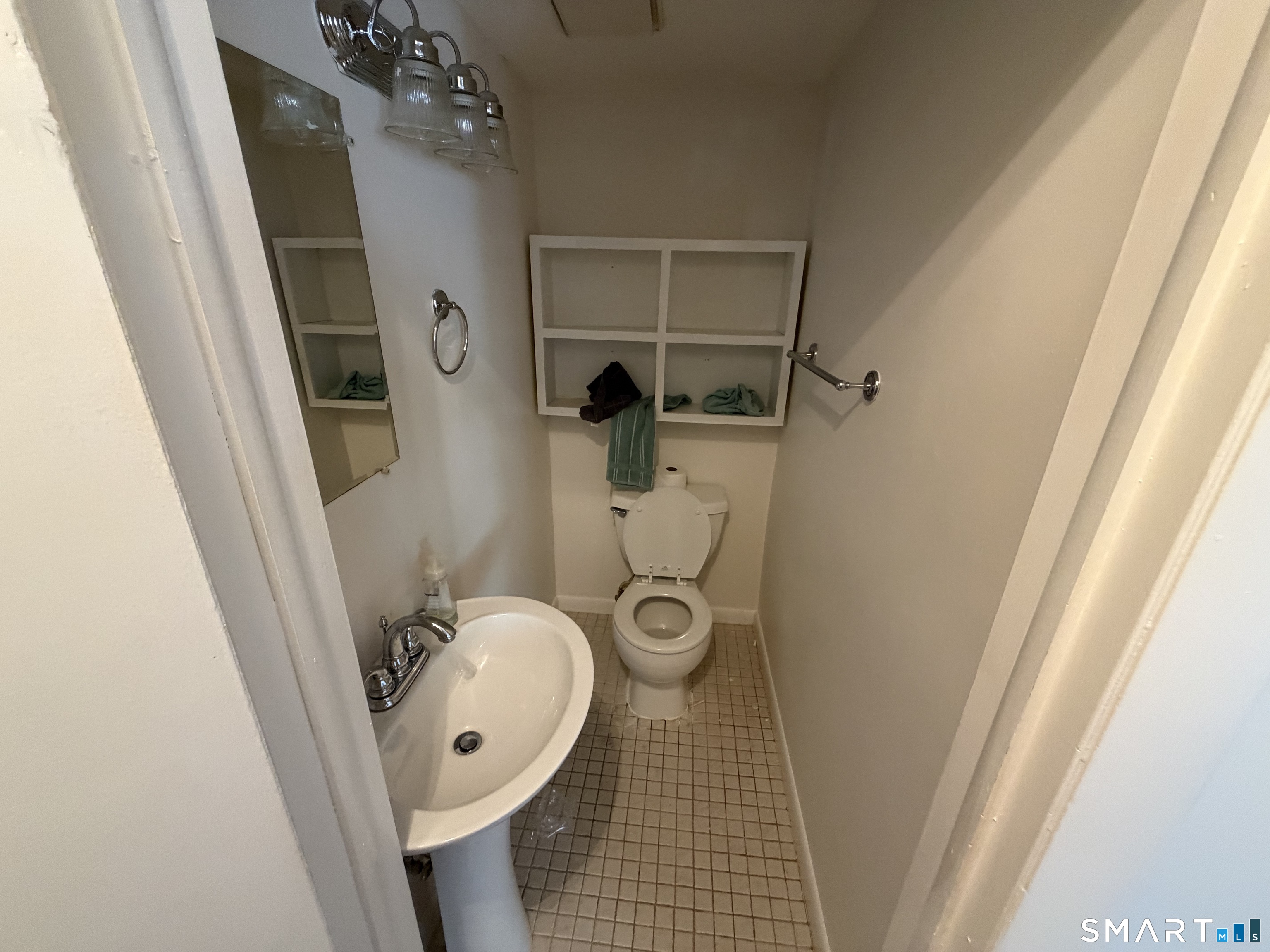 155 Cottonwood Road, Unit 155 Newington, CT 06111 - Photo 10 of 13