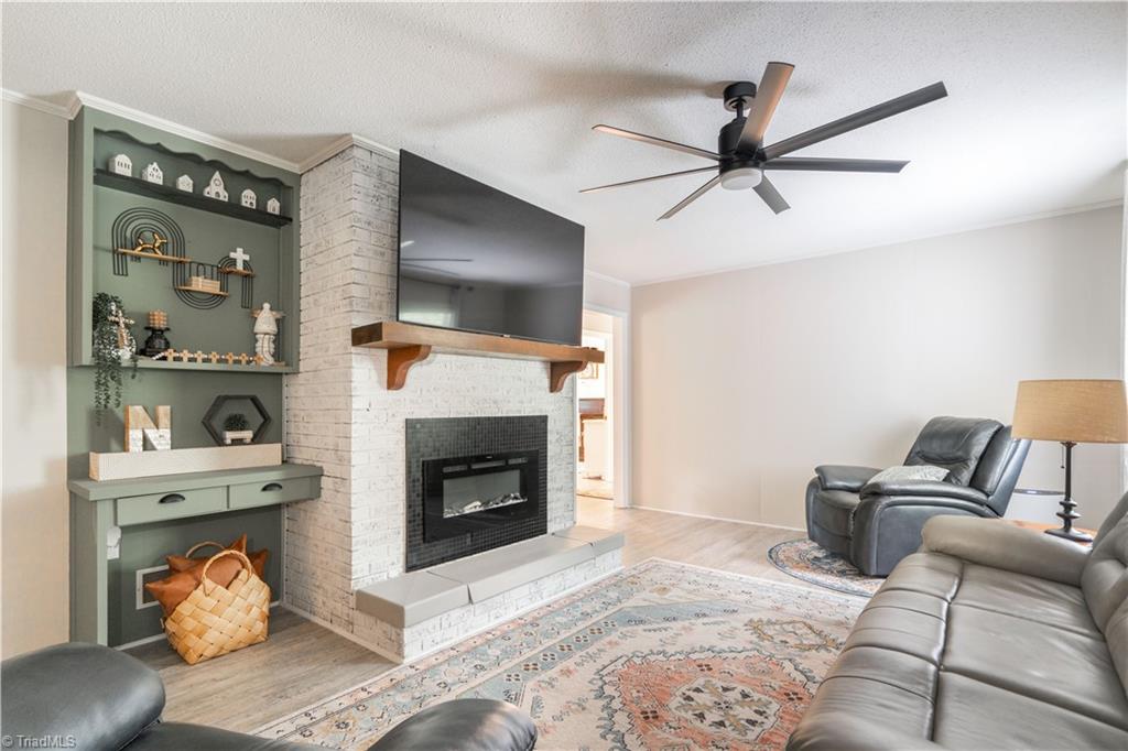 6270 Balsom Road Pfafftown, NC 27040 - Photo 7 of 29 Gallery Image 7