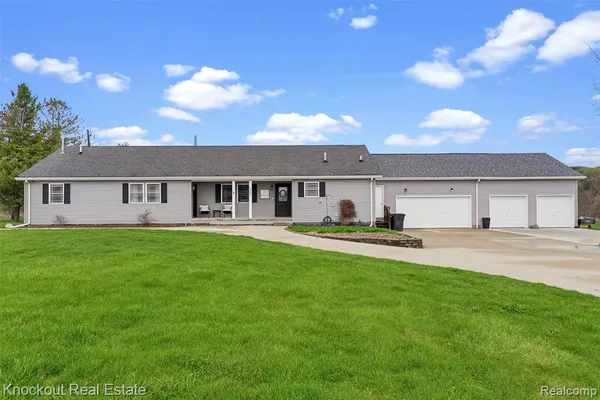 $455,000 | 4800 Howell Road, Otter Lake, MI 48464