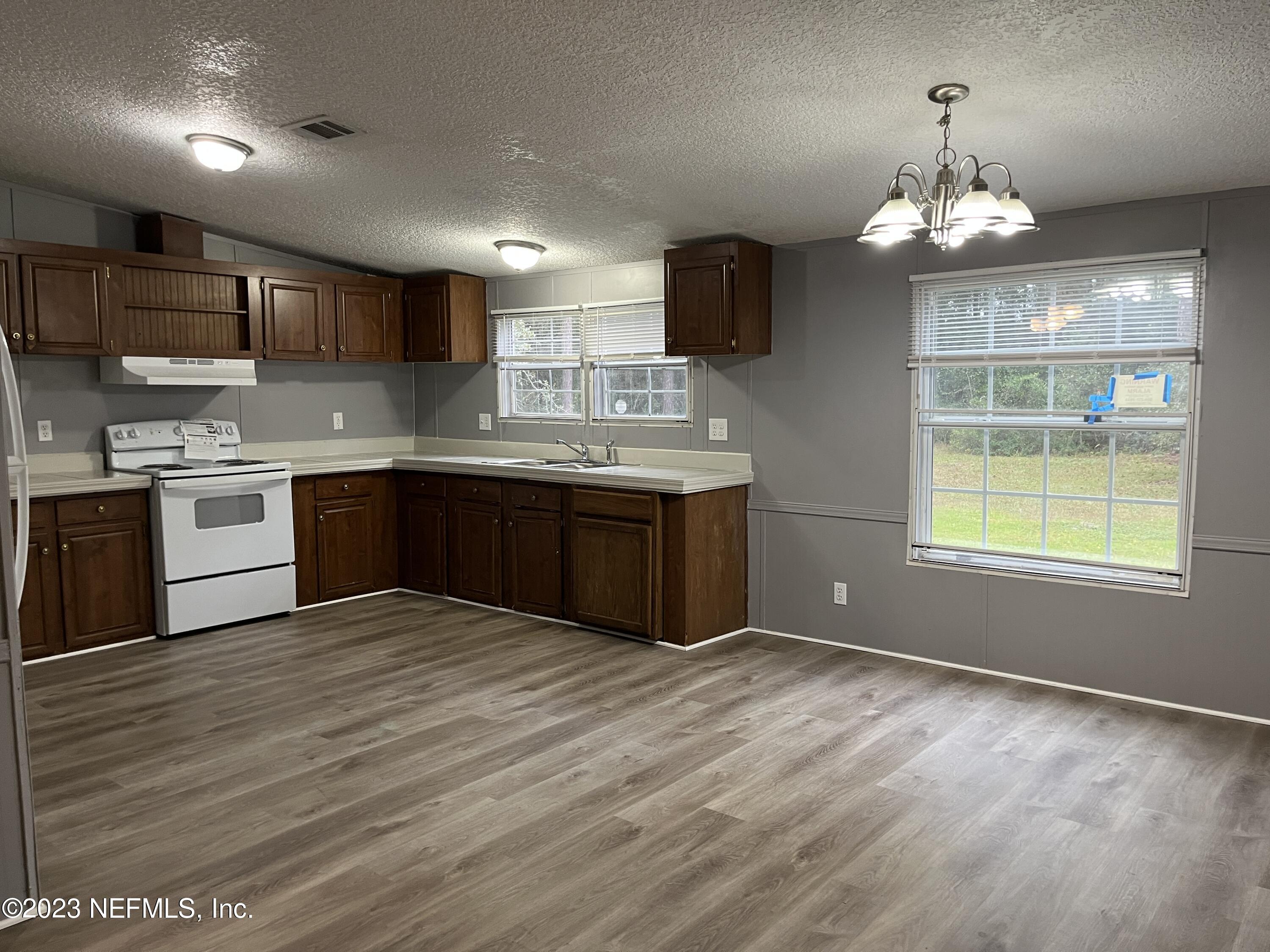 2260 Reed Court Middleburg, FL 32068 - Photo 3 of 29 Kitchen