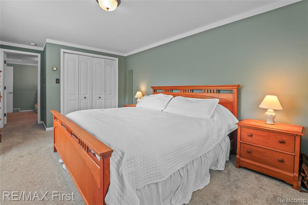 324 Fisher Road Grosse Pointe Farms, MI 48230 - Photo 12 of 22