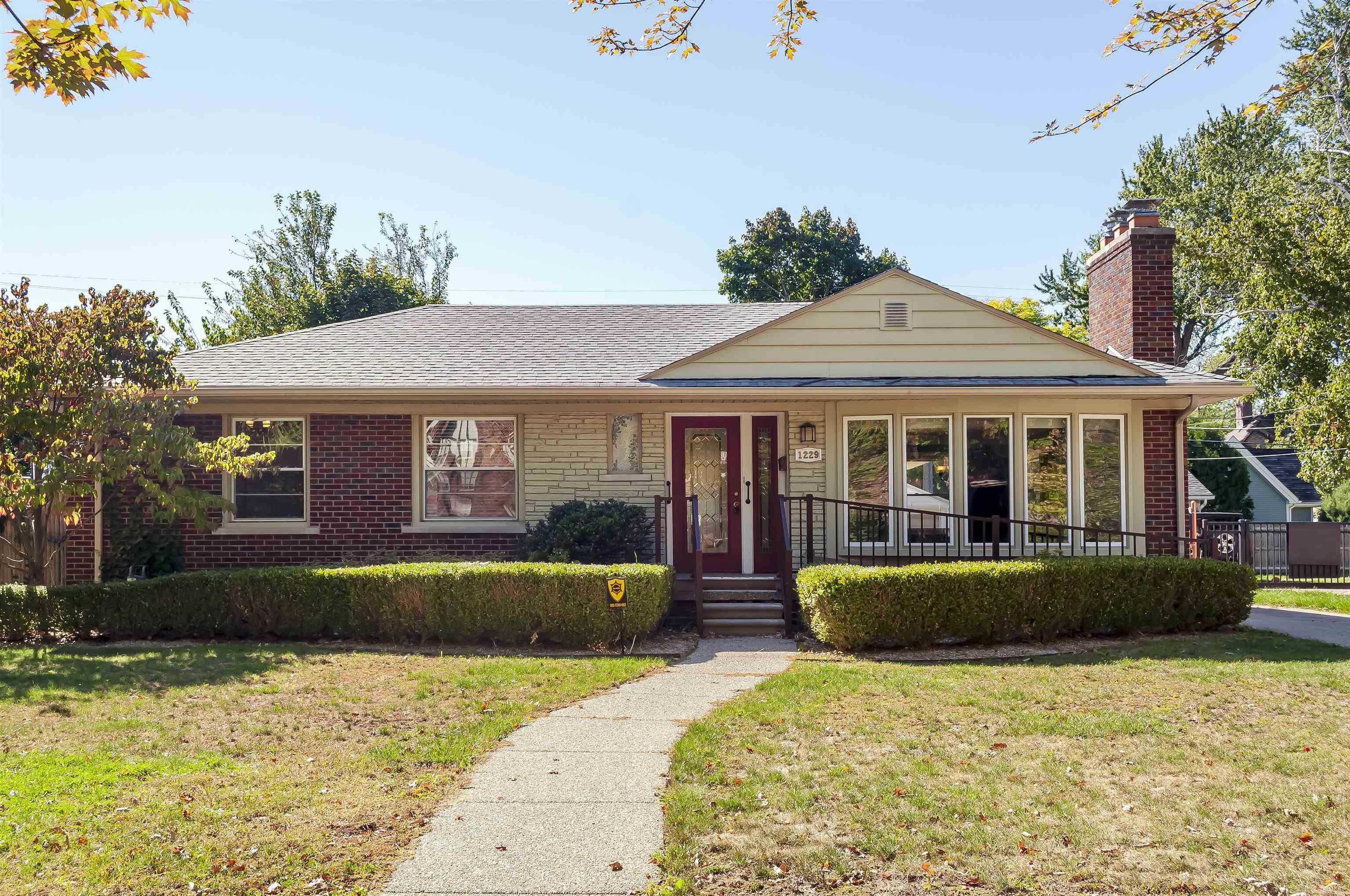 1229 Cadieux Road Grosse Pointe Park, MI 48230 - Photo 1 of 42