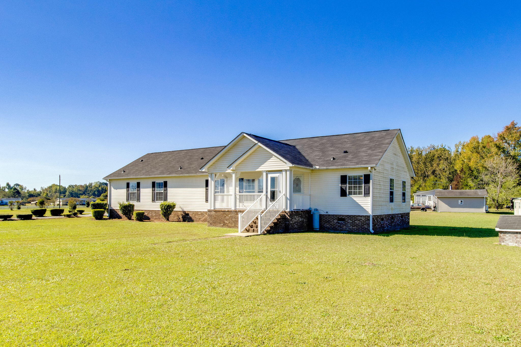 1091 Eliason Road Alcolu, SC 29001 - Photo 3 of 49
