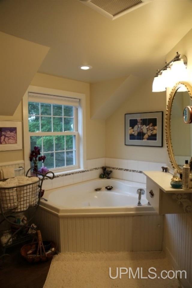 49107 Royce Road Hancock, MI 49930 - Photo 25 of 50 Gallery Image 25