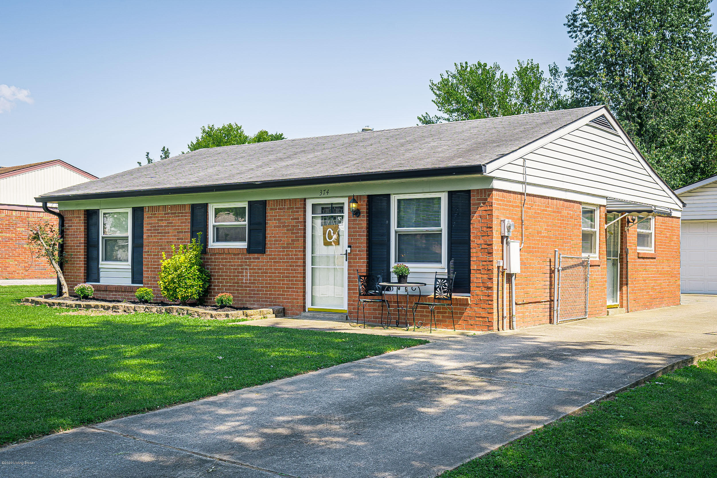 374 Mayflower Road Louisville, KY 40229 - Photo 1 of 36 374 Mayflower Road-03