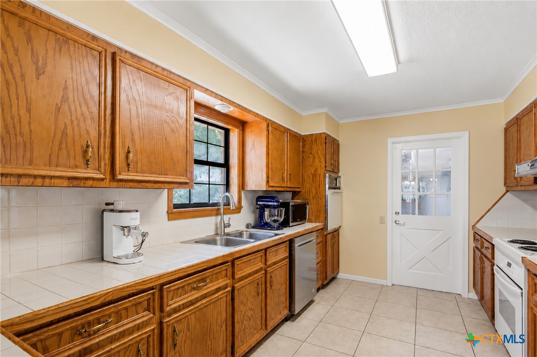 234 Maguey Road Victoria, TX 77905 - Photo 13 of 48 virtually edited
