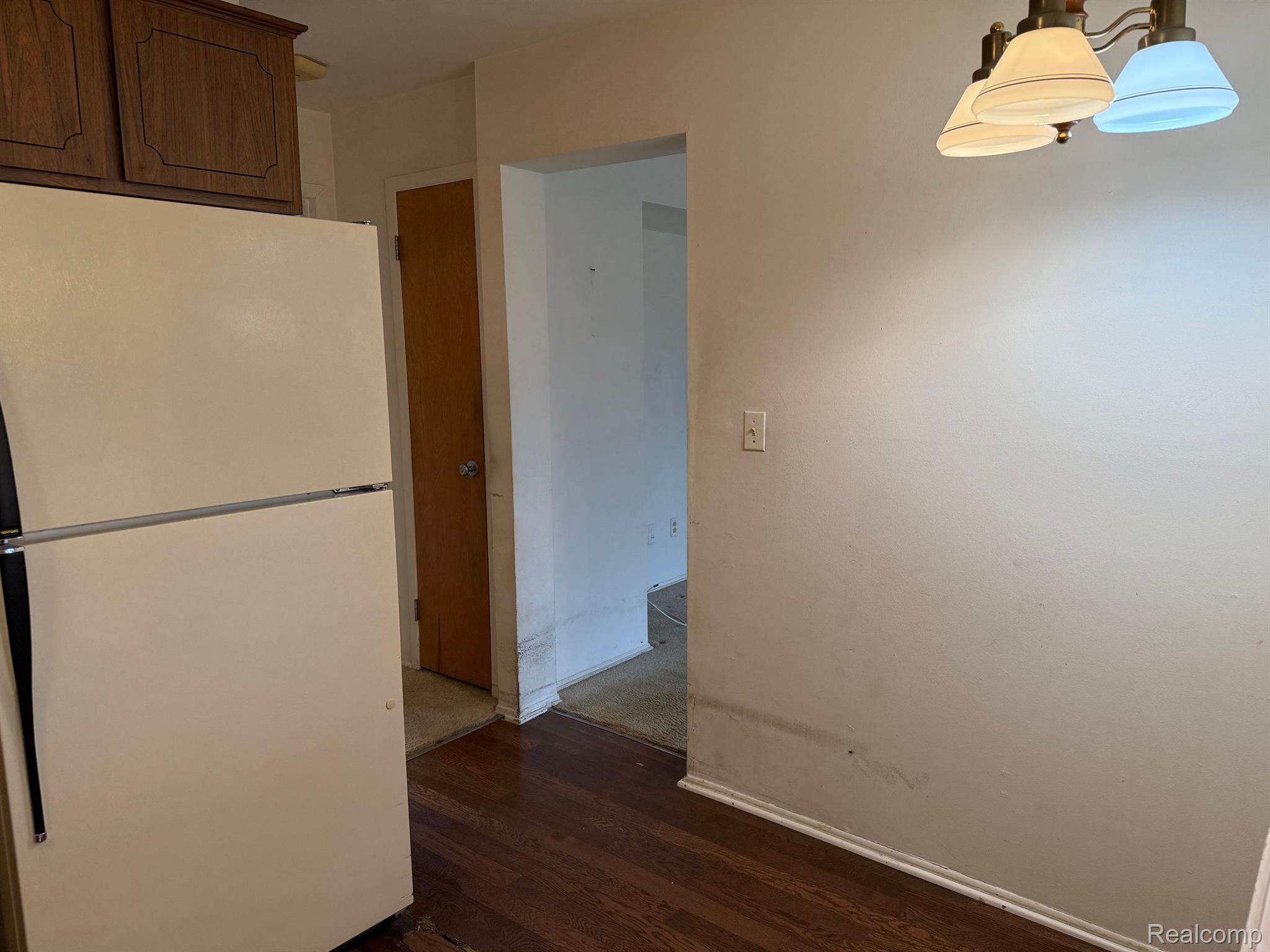 29566 Hoover Road Warren, MI 48093 - Photo 7 of 16 Gallery Image 7