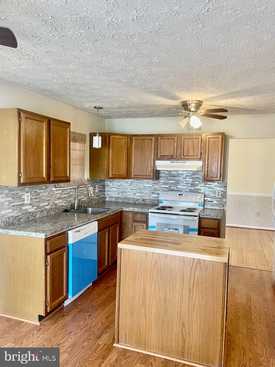 8708 Delphi Drive Clinton, MD 20735 - Photo 2 of 12