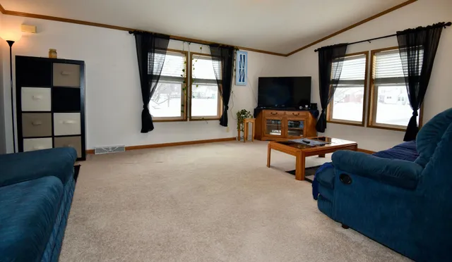 $124,900 | 460 1st Street East, Milaca, MN 56353