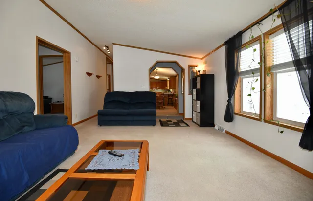 $124,900 | 460 1st Street East, Milaca, MN 56353