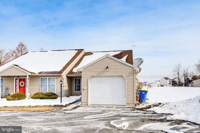 $205,000 | 3126 Nittany Drive, Dover, PA 17315