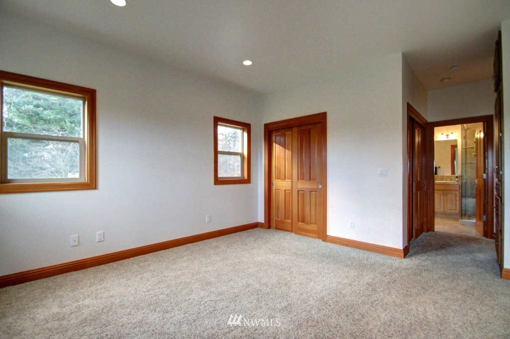 14022 Dodge Valley Road Mount Vernon, WA 98273 - Photo 10 of 24