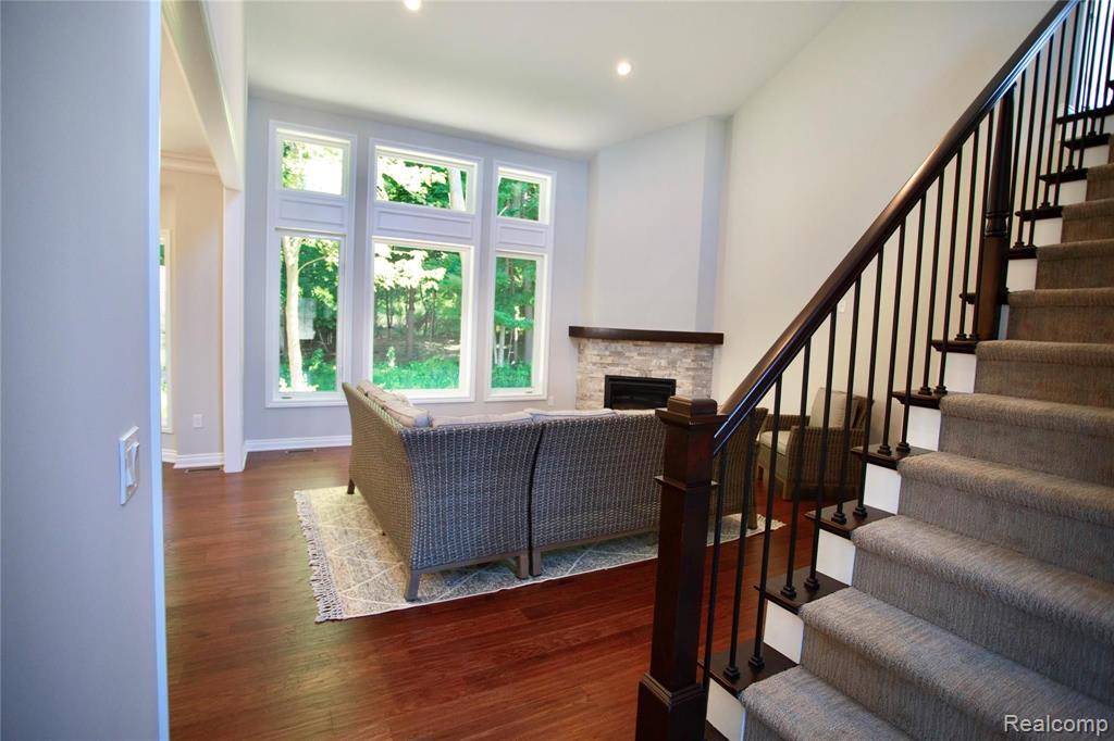 1217 Bloomer Road Rochester Hills, MI 48307 - Photo 12 of 42