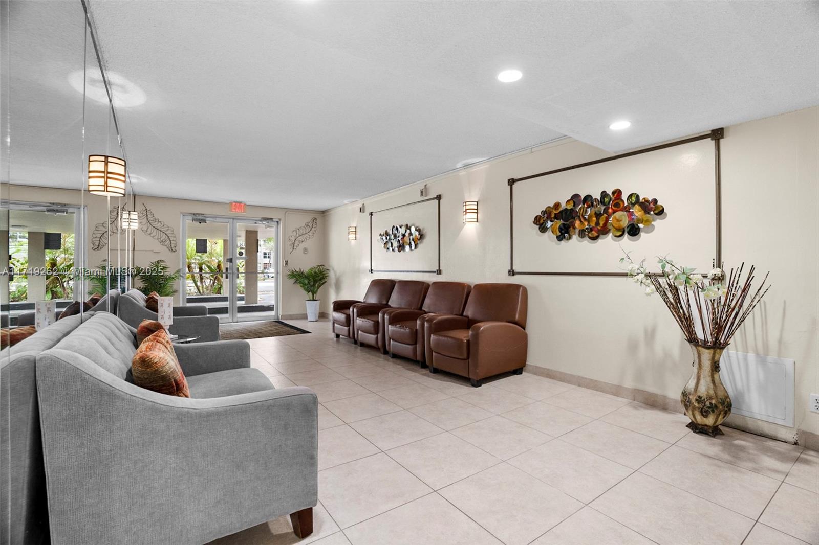 6700 Cypress Road, Unit 412 Plantation, FL 33317 - Photo 18 of 27 Gallery Image 18
