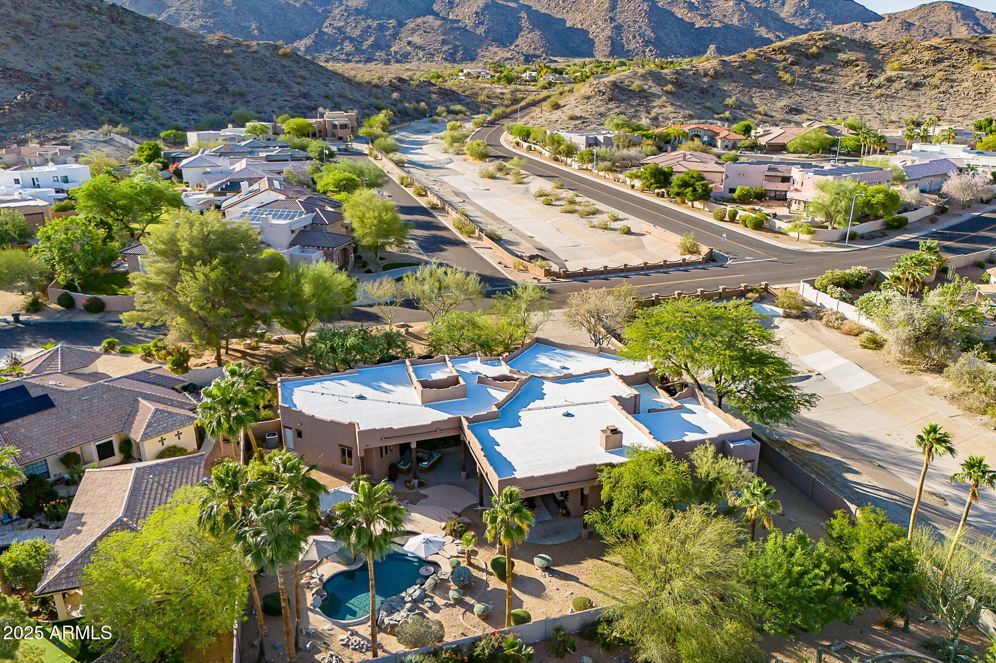 3405 East Knox Road Phoenix, AZ 85044 - Photo 2 of 64 Access to South Mountain