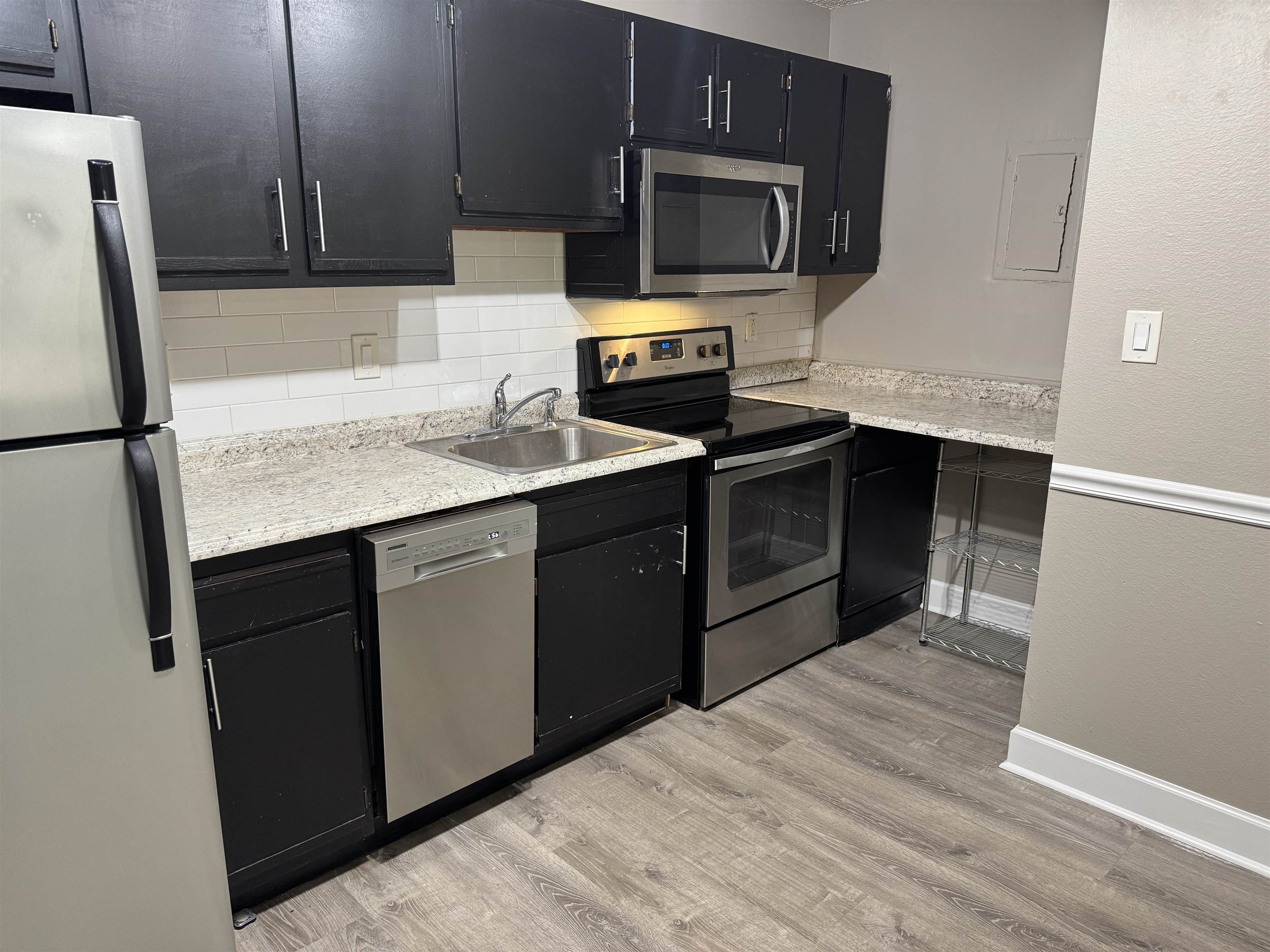 403 Hayden Road, Unit 211 Tallahassee, FL 32304 - Photo 2 of 18 Gallery Image 2