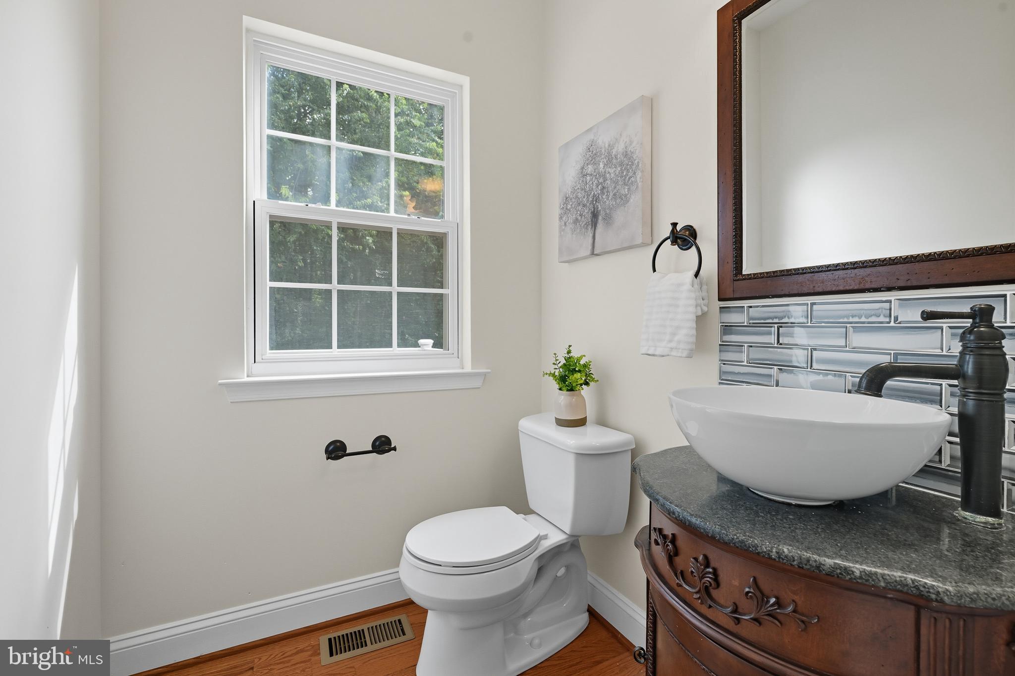 1 Michael Townsend Court Newark, DE 19702 - Photo 15 of 47 Powder Room