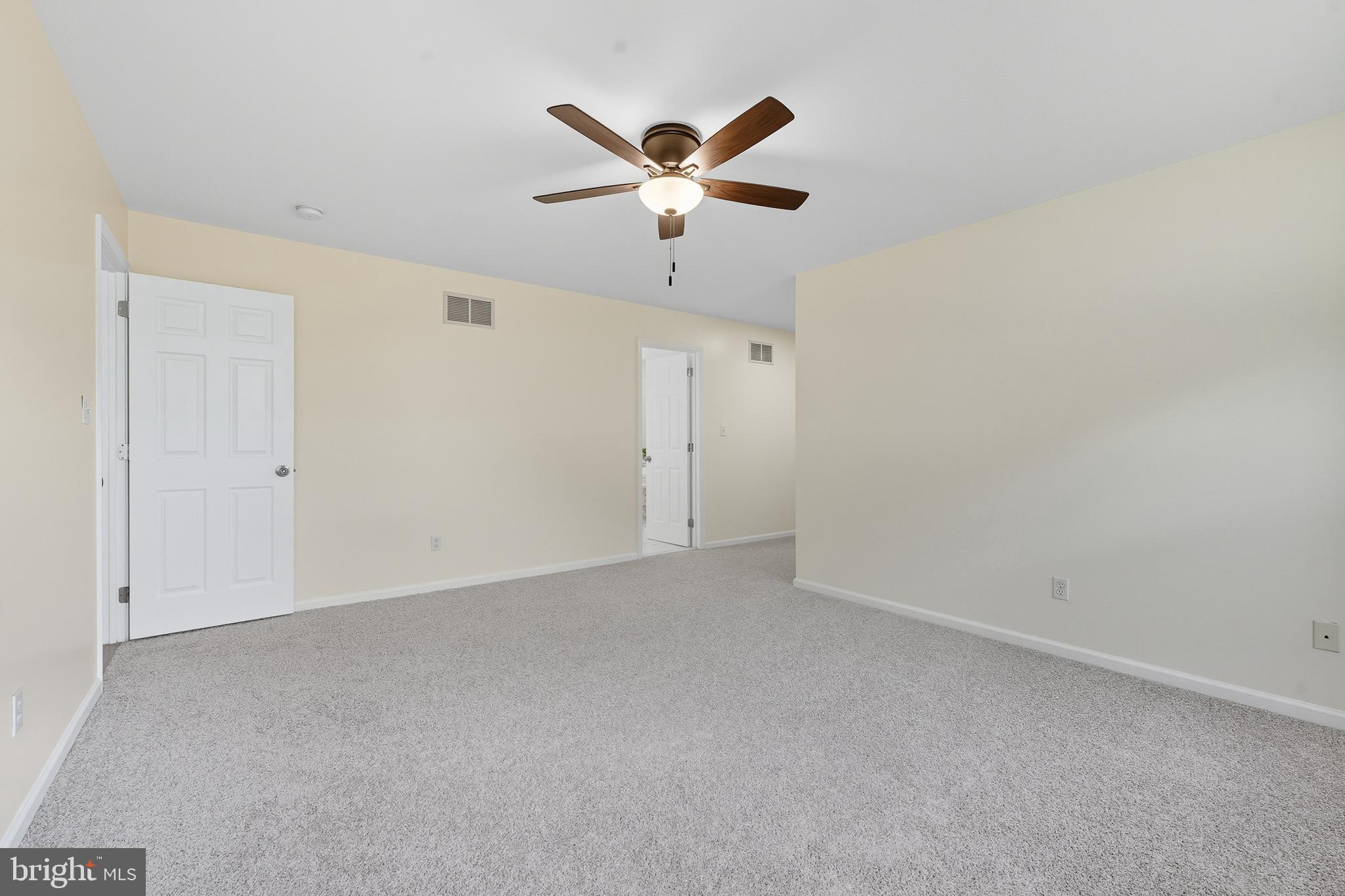 1 Michael Townsend Court Newark, DE 19702 - Photo 29 of 47 Primary Bedroom