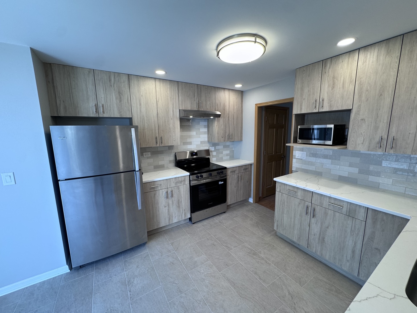 786 Greenwood Road Northbrook, IL 60062 - Photo 8 of 24